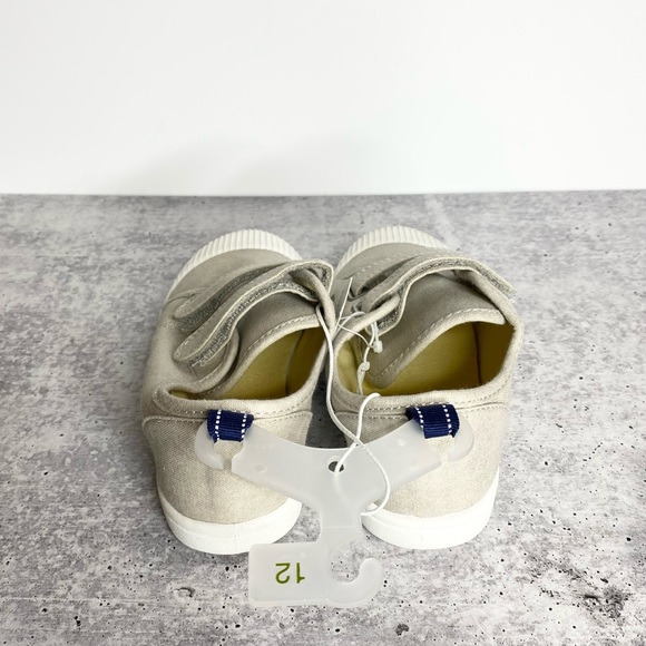 Cat & Jack Grey Madge Adjustable Easy Close Sneakers - Picture 3 of 3